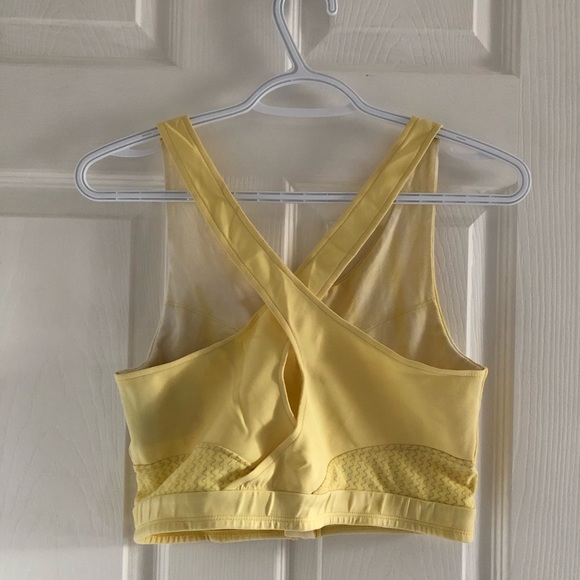 Yellow zip-up sports crop top - Picture 2 of 2